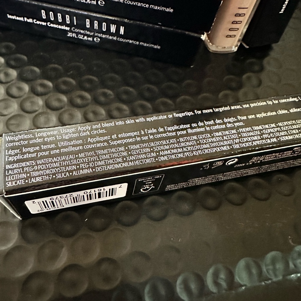 Bobbi Brown Skin Full Cover Concealer .27 fl. oz. LIQ/8 ml - IVORY - Picture 5 of 7